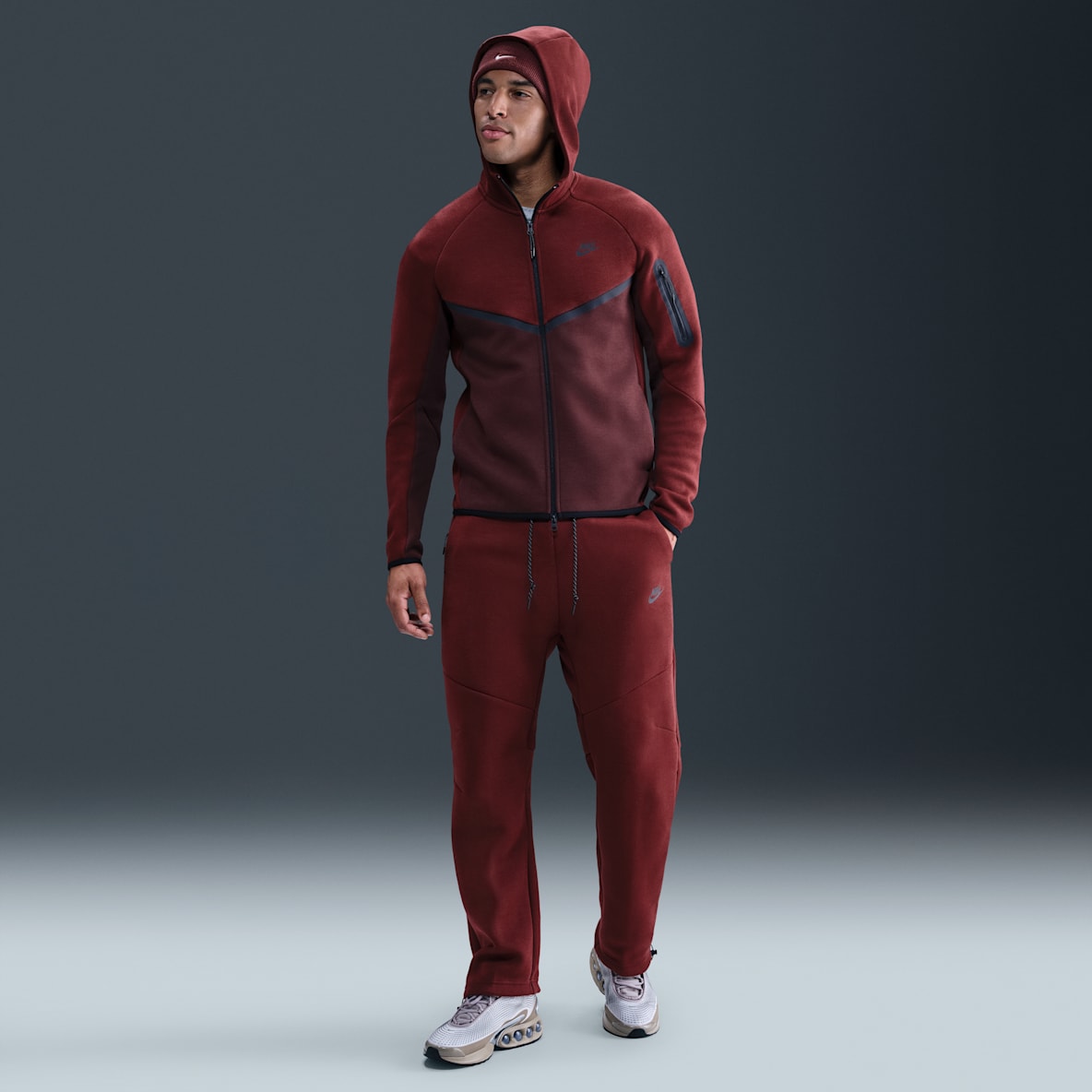 Red Tech Fleece Clothing. Nike.com
